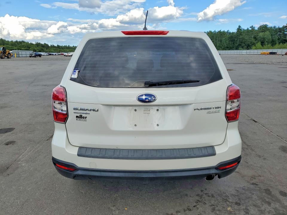 Photo 6 from auction – 2014 SUBARU FORESTER with VIN JF2SJAAC0EH421568