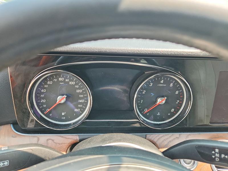 Photo 9 from auction – 2017 MERCEDES-BENZ E with VIN WDDZF4KB2HA030205