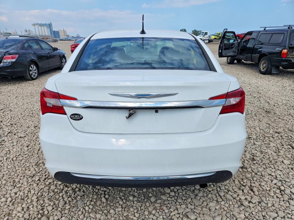 Photo 6 from auction – 2013 CHRYSLER 200 with VIN 1C3CCBAB0DN671388