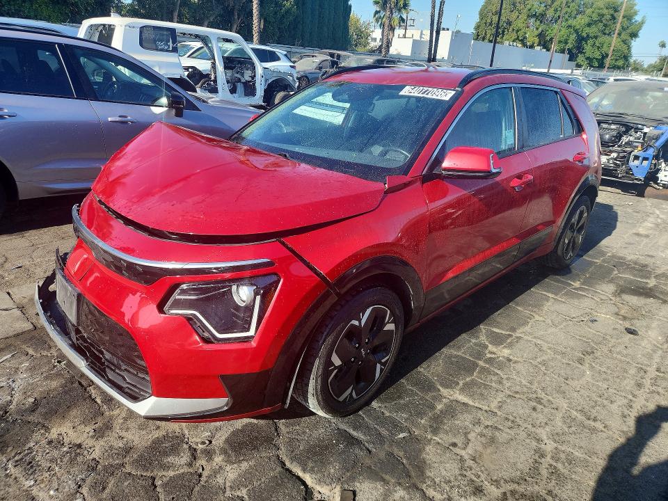 KIA NIRO 2023 with VIN KNDCR3L1XP5036266 - Photo from auction
