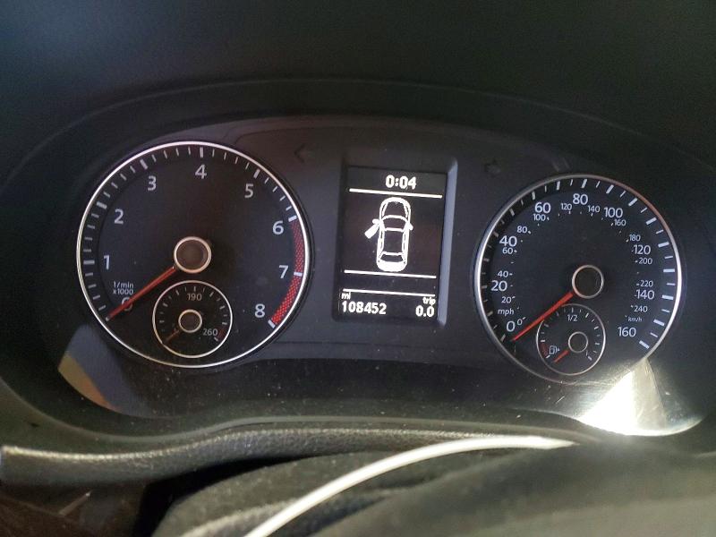 Photo 9 from auction – 2014 VOLKSWAGEN PASSAT with VIN 1VWCM7A39EC077715