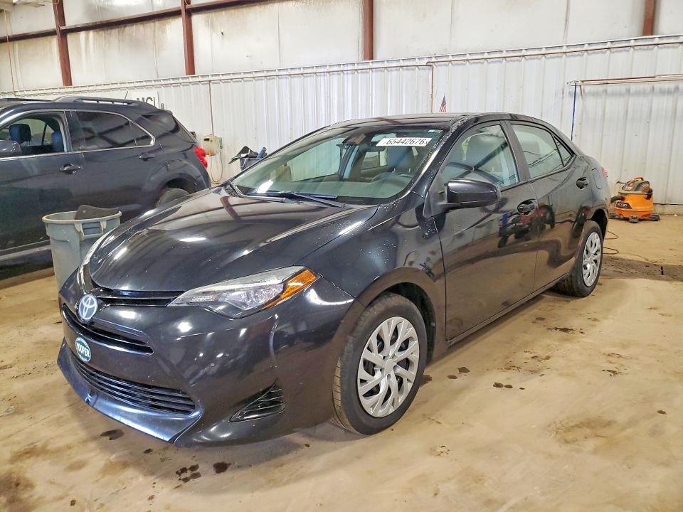 TOYOTA COROLLA 2017 with VIN 2T1BURHE6HC843221 - Photo from auction