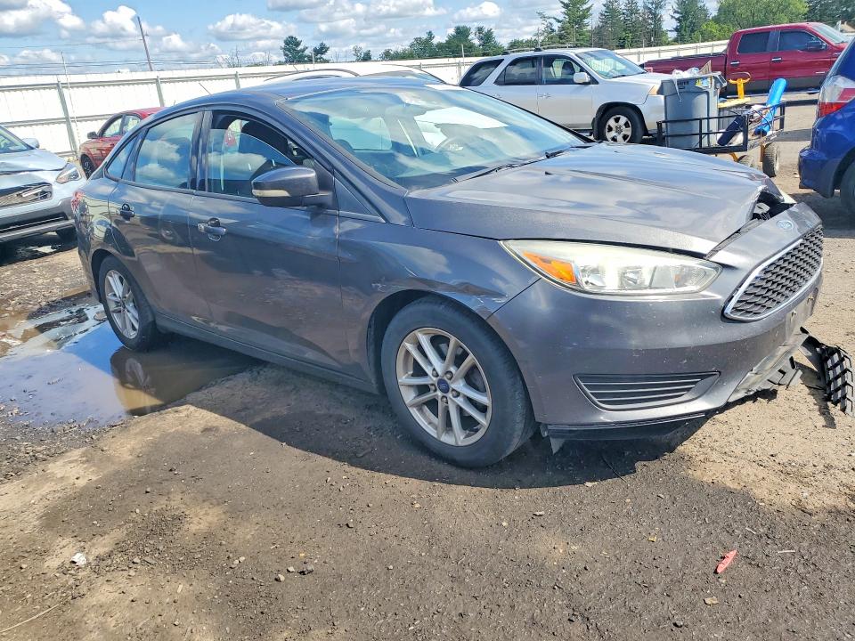 Photo 4 from auction – 2015 FORD FOCUS with VIN 1FADP3F28FL200502