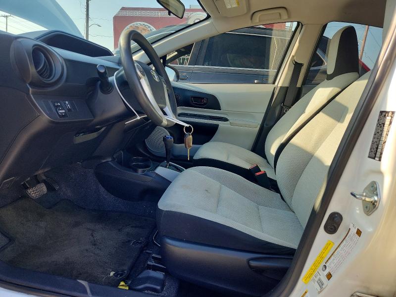 Photo 7 from auction – 2014 TOYOTA PRIUS C with VIN JTDKDTB39E1082530