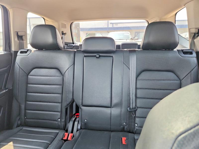 Photo 10 from auction – 2019 VOLKSWAGEN ATLAS with VIN 1V2NR2CA0KC512840