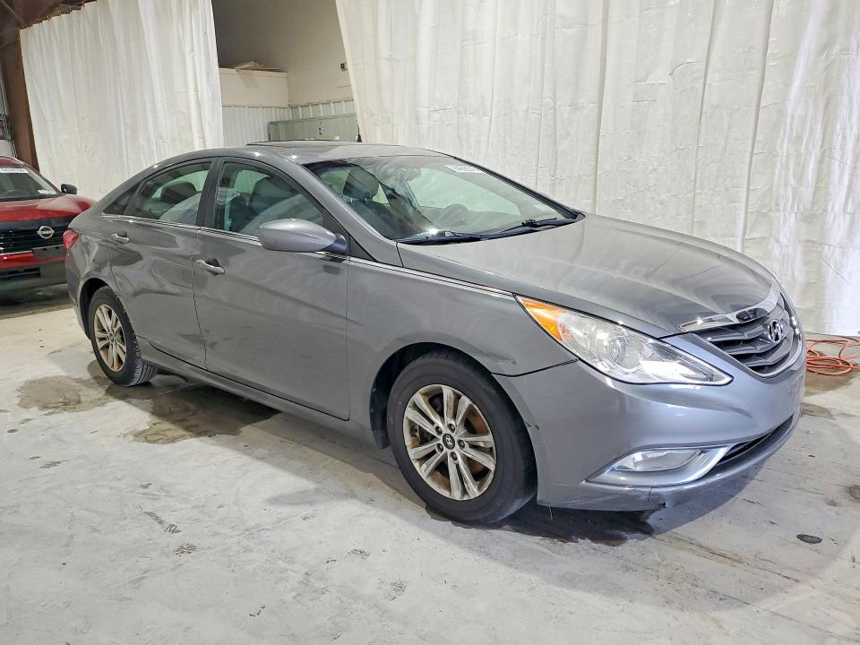 Photo 4 from auction – 2013 HYUNDAI SONATA with VIN 5NPEB4AC8DH783450