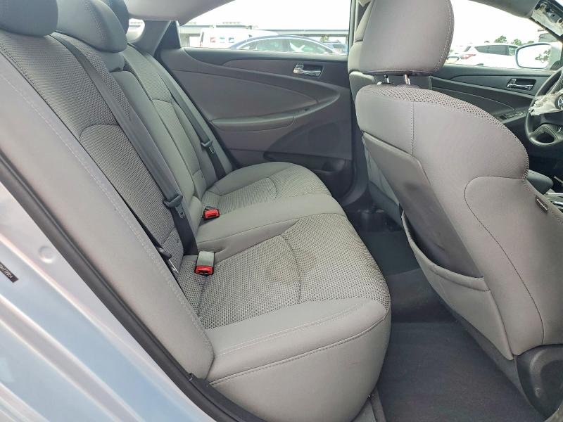 Photo 10 from auction – 2013 HYUNDAI SONATA with VIN 5NPEB4AC3DH772954