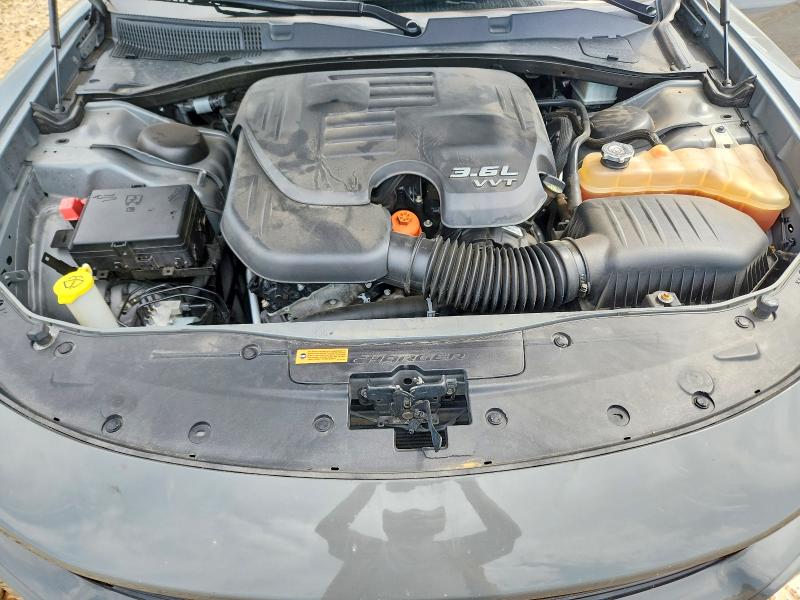 Photo 11 from auction – 2019 DODGE CHARGER with VIN 2C3CDXBG2KH625104