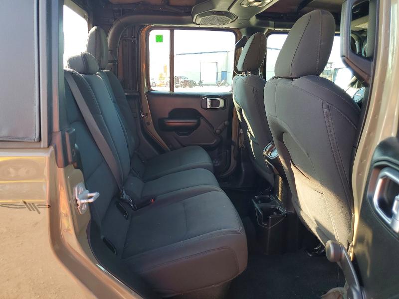 Photo 10 from auction – 2020 JEEP GLADIATOR with VIN 1C6HJTAG0LL171693