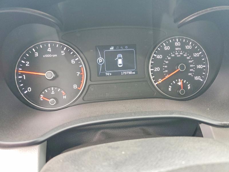 Photo 9 from auction – 2017 KIA OPTIMA with VIN 5XXGU4L38HG137598