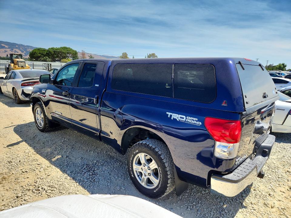 Photo 2 from auction – 2008 TOYOTA TUNDRA with VIN 5TFBV541X8X062048