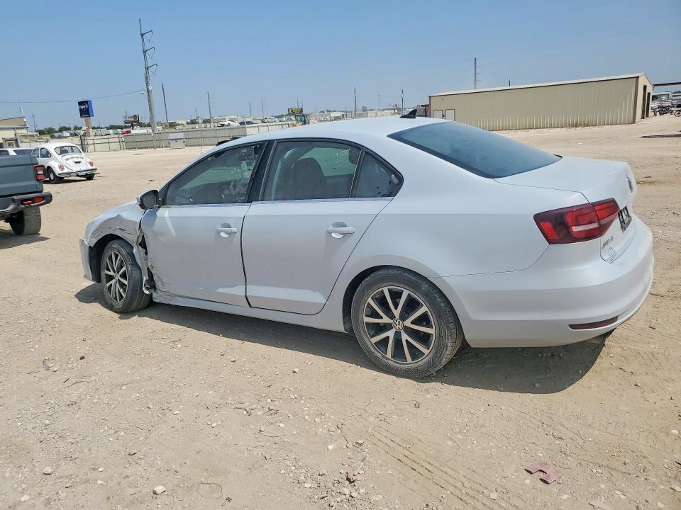 Photo 2 from auction – 2017 VOLKSWAGEN JETTA with VIN 3VWB67AJ6HM339391