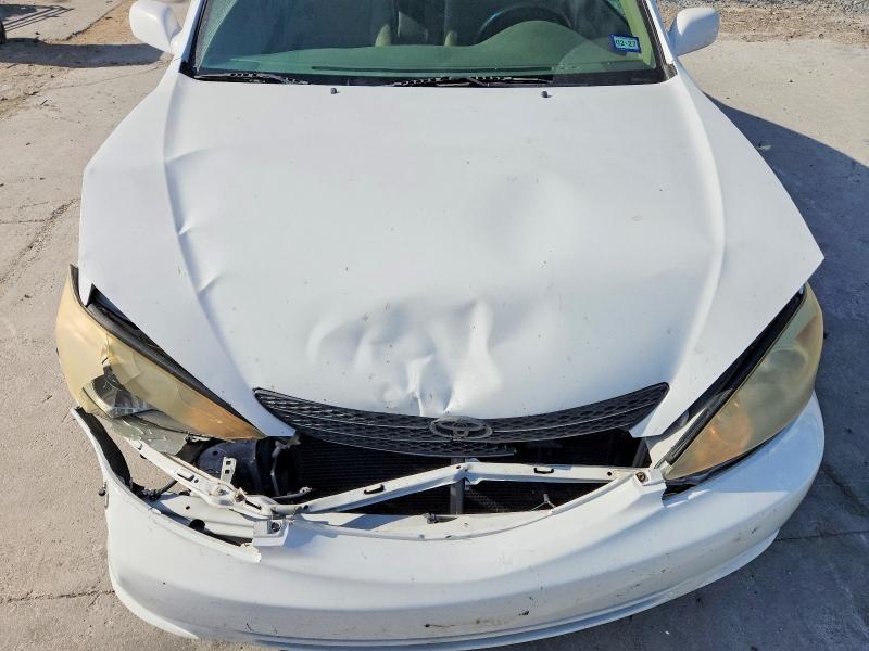 Photo 11 from auction – 2004 TOYOTA CAMRY with VIN JTDBE32K640272827
