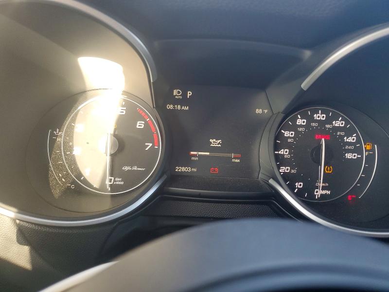 Photo 9 from auction – 2023 ALFA ROMEO STELVIO with VIN ZASPAJAN7P7D55042