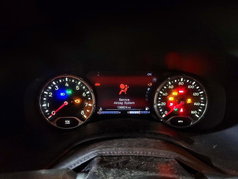 Photo 9 from auction – 2017 JEEP RENEGADE with VIN ZACCJBDB8HPE72793
