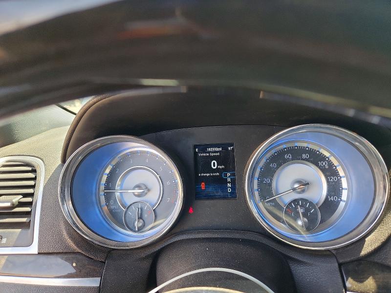 Photo 9 from auction – 2014 CHRYSLER 300C with VIN 2C3CCAKG3EH120841