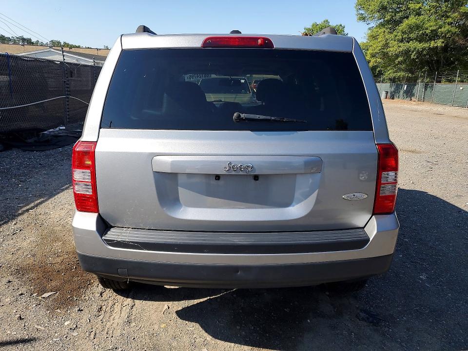 Photo 6 from auction – 2015 JEEP PATRIOT with VIN 1C4NJPFA0FD318567