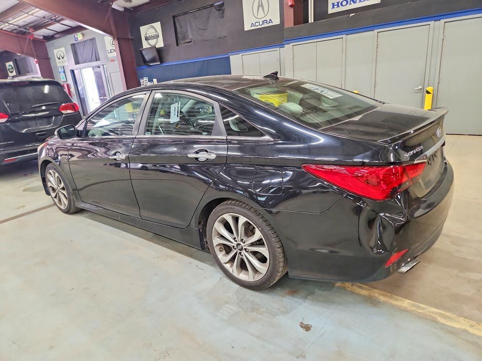 Photo 2 from auction – 2014 HYUNDAI SONATA with VIN 5NPEC4AB8EH843703