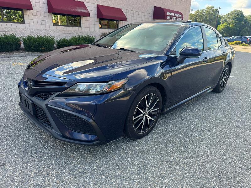 Photo 2 from auction – 2022 TOYOTA CAMRY with VIN 4T1G11BK5NU050761