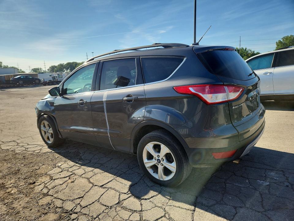 Photo 2 from auction – 2015 FORD ESCAPE with VIN 1FMCU9GX6FUA70589