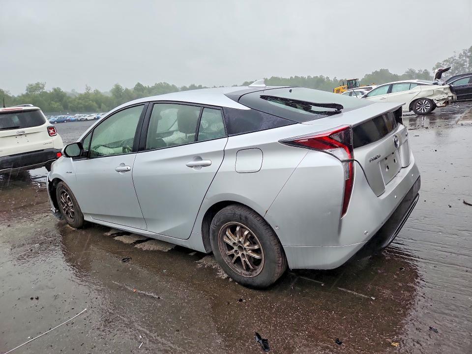 Photo 2 from auction – 2018 TOYOTA PRIUS with VIN JTDKBRFUXJ3082563