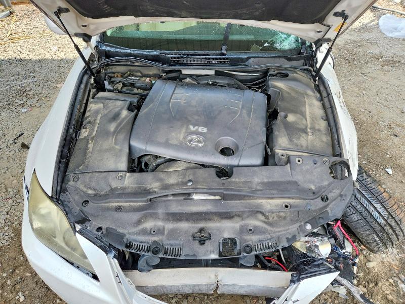 Photo 11 from auction – 2008 LEXUS IS with VIN JTHCK262685021749