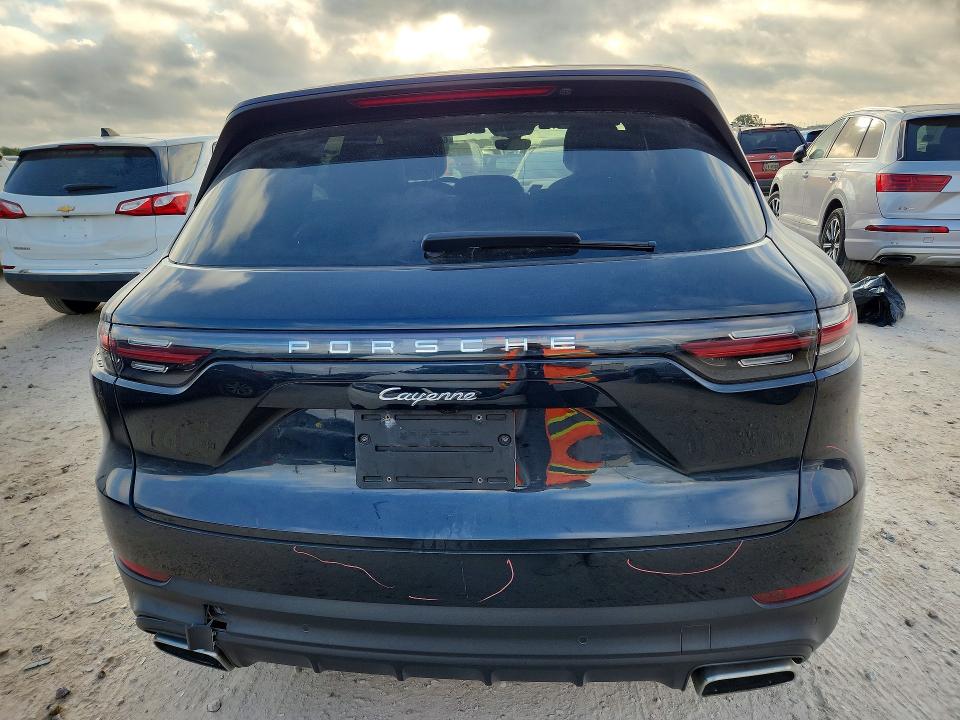 Photo 6 from auction – 2019 PORSCHE CAYENNE with VIN WP1AA2AY0KDA09678