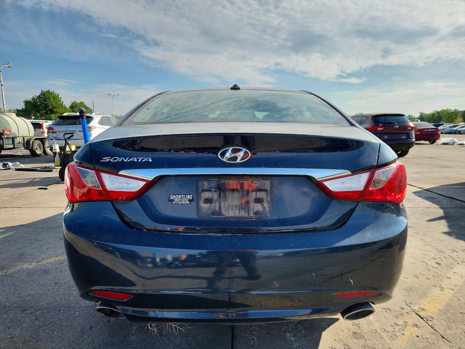 Photo 6 from auction – 2012 HYUNDAI SONATA with VIN 5NPEC4AC9CH387748
