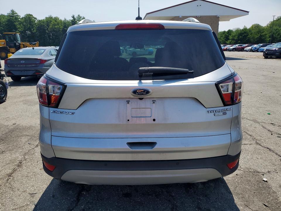 Photo 6 from auction – 2017 FORD ESCAPE with VIN 1FMCU9J91HUD95955