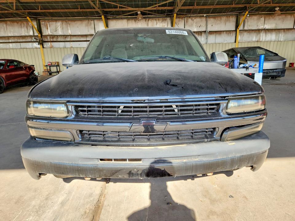Снимка 5 от търг – 2002 CHEVROLET SILVERADO с VIN 2GCEC19V321149060