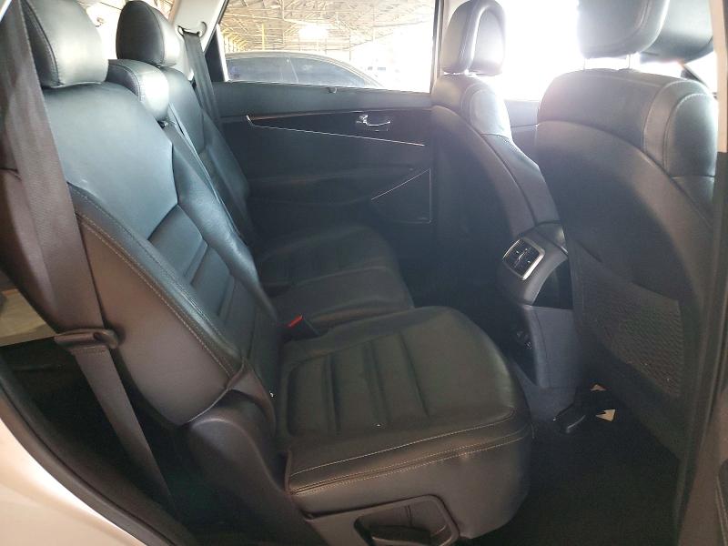 Photo 11 from auction – 2016 KIA SORENTO with VIN 5XYPK4A54GG103534