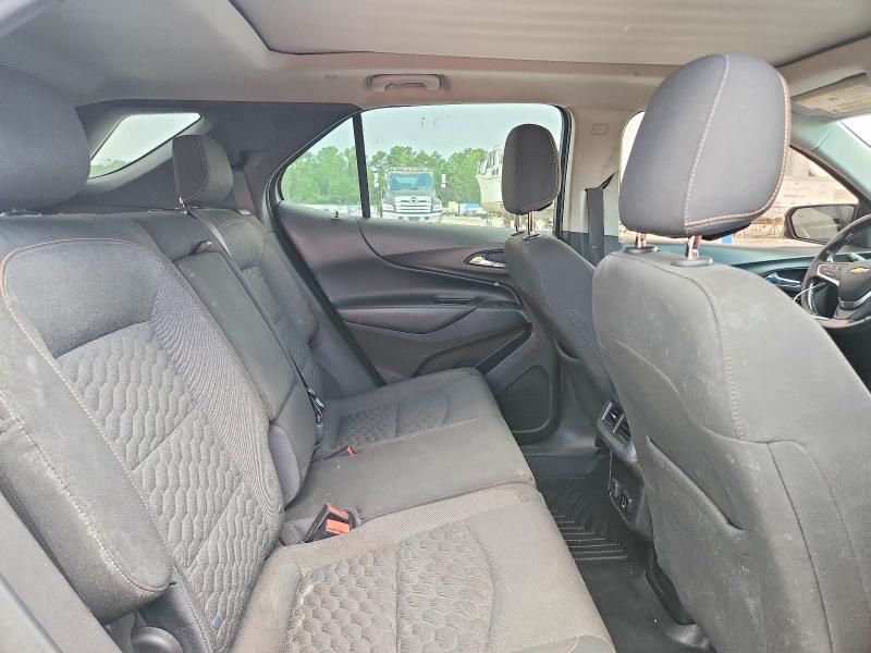 Photo 11 from auction – 2018 CHEVROLET EQUINOX with VIN 3GNAXJEV4JS561555