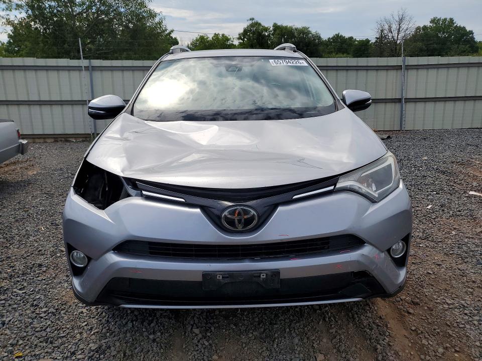 Photo 5 from auction – 2017 TOYOTA RAV4 with VIN 2T3RFREV3HW539847
