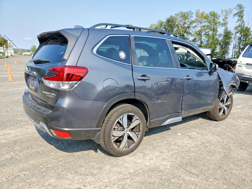 Photo 3 from auction – 2021 SUBARU FORESTER with VIN JF2SKAXC8MH454689
