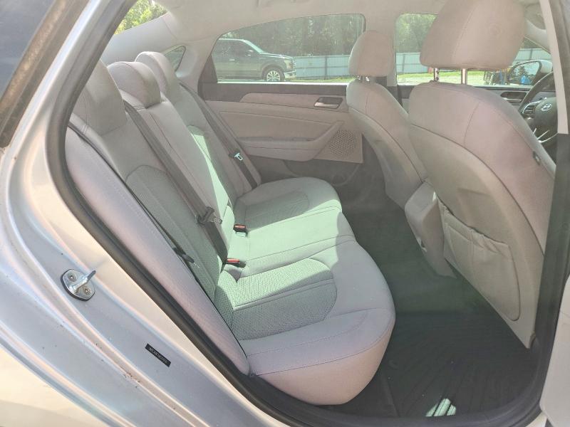 Photo 10 from auction – 2018 HYUNDAI SONATA with VIN 5NPE34AF7JH597658