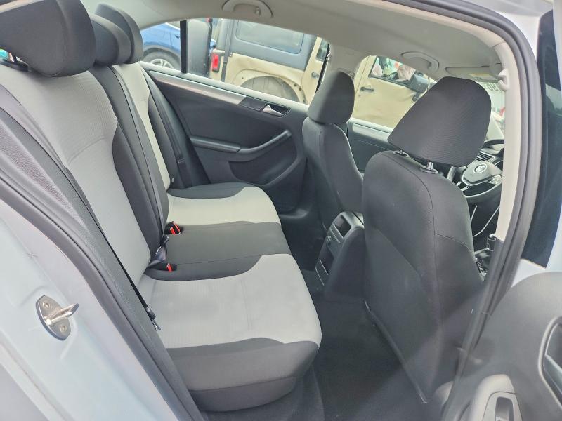 Photo 10 from auction – 2017 VOLKSWAGEN JETTA with VIN 3VW167AJ3HM346584