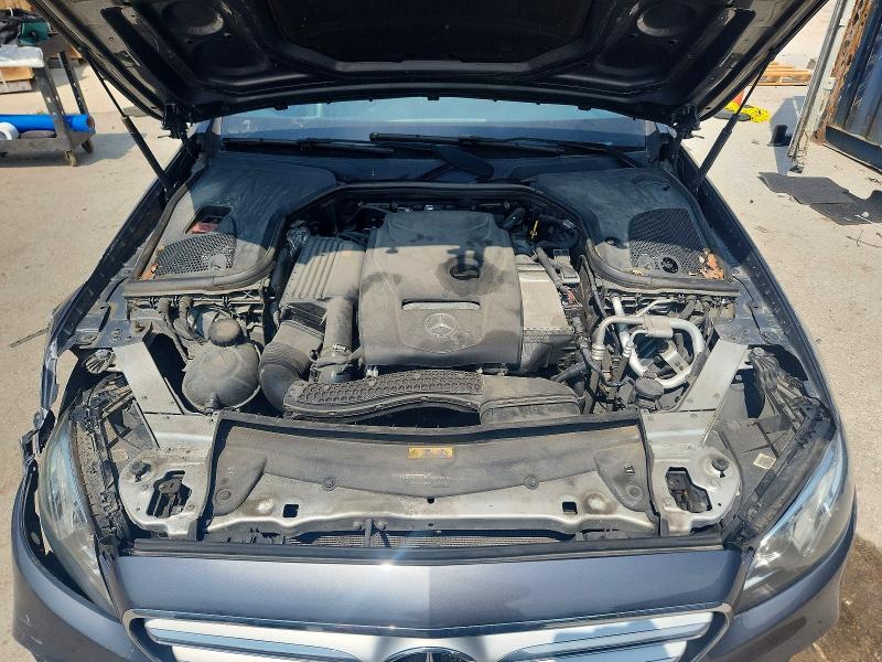 Photo 11 from auction – 2017 MERCEDES-BENZ E with VIN WDDZF4KB2HA061793