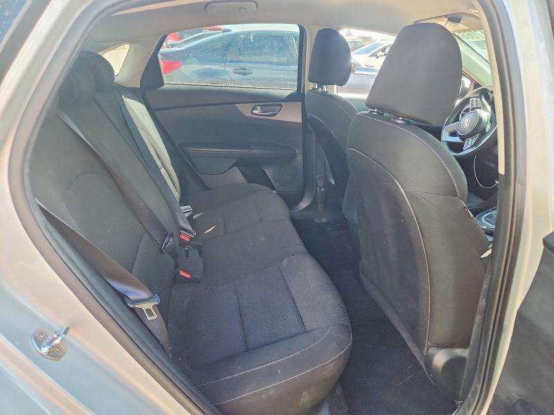 Photo 10 from auction – 2021 KIA FORTE with VIN 3KPF24AD1ME350103