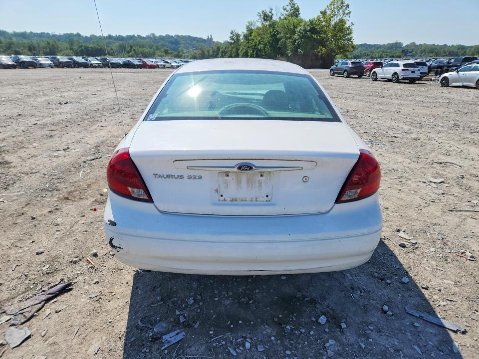 Photo 6 from auction – 2001 FORD TAURUS with VIN 1FAFP55U21G182099