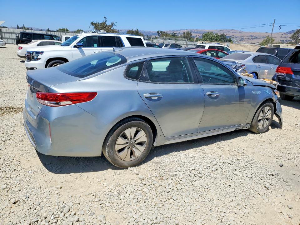 Photo 3 from auction – 2017 KIA OPTIMA with VIN KNAGT4LC9H5008676