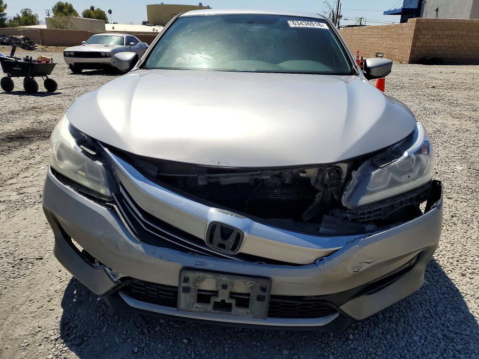 Photo 5 from auction – 2016 HONDA ACCORD with VIN 1HGCR2F50GA226904