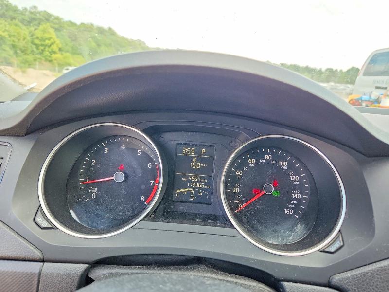 Photo 9 from auction – 2015 VOLKSWAGEN JETTA with VIN 3VW2K7AJ6FM344339