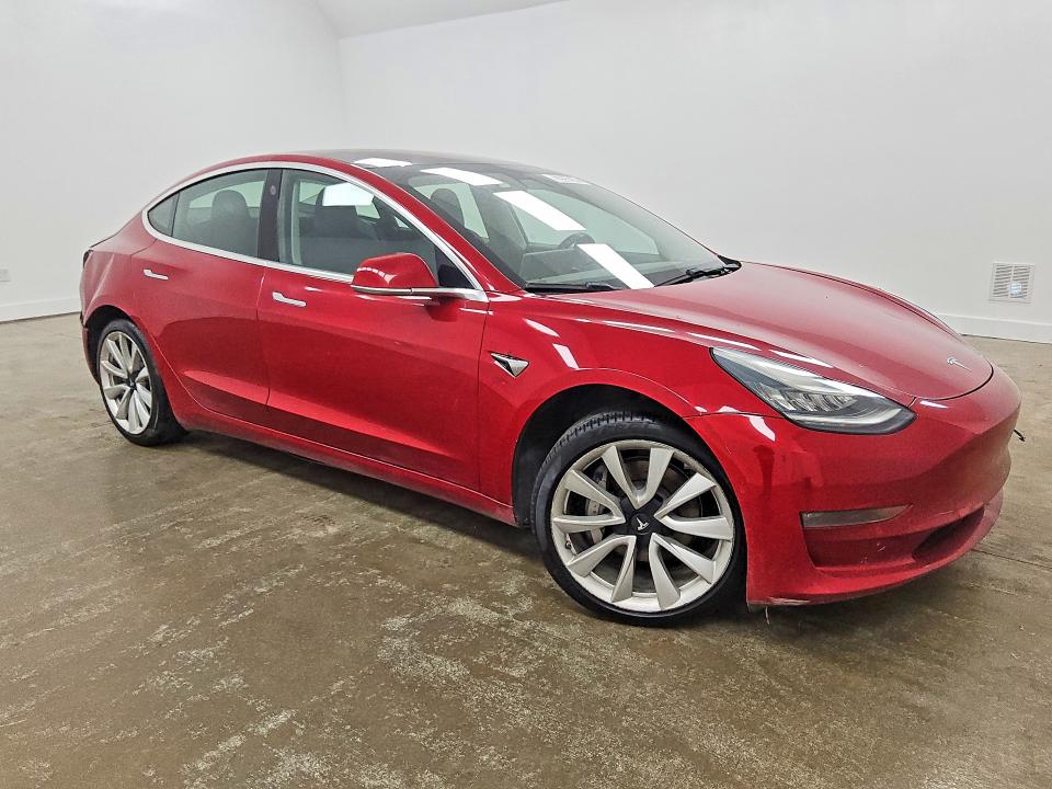 Photo 4 from auction – 2019 TESLA MODEL 3 with VIN 5YJ3E1EA0KF193695