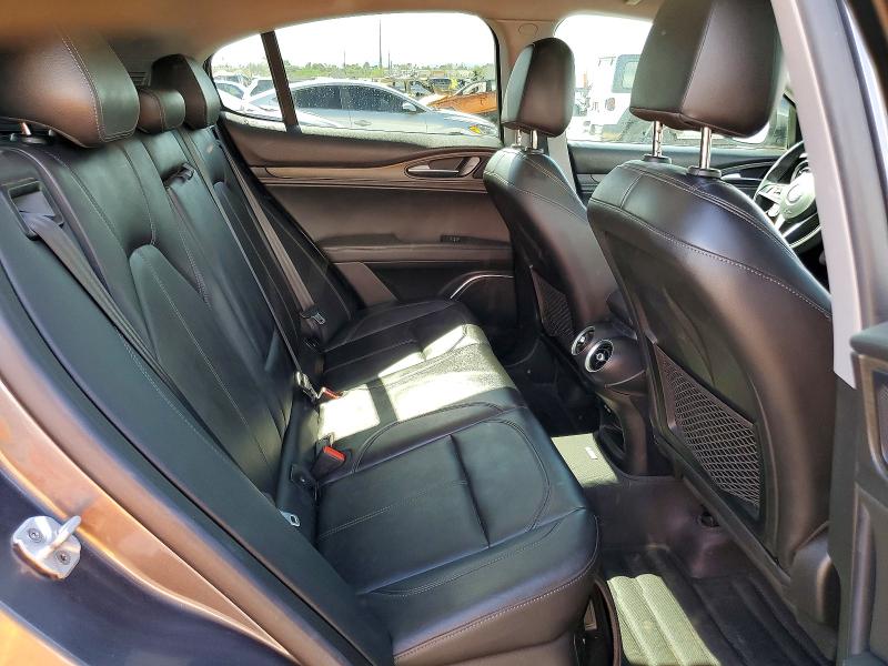 Photo 10 from auction – 2018 ALFA ROMEO STELVIO with VIN ZASFAKBN7J7C17539