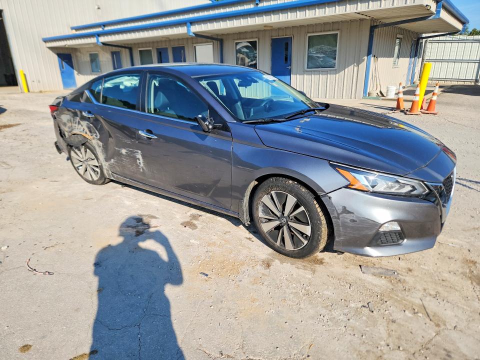 Photo 4 from auction – 2022 NISSAN ALTIMA with VIN 1N4BL4DVXNN419390