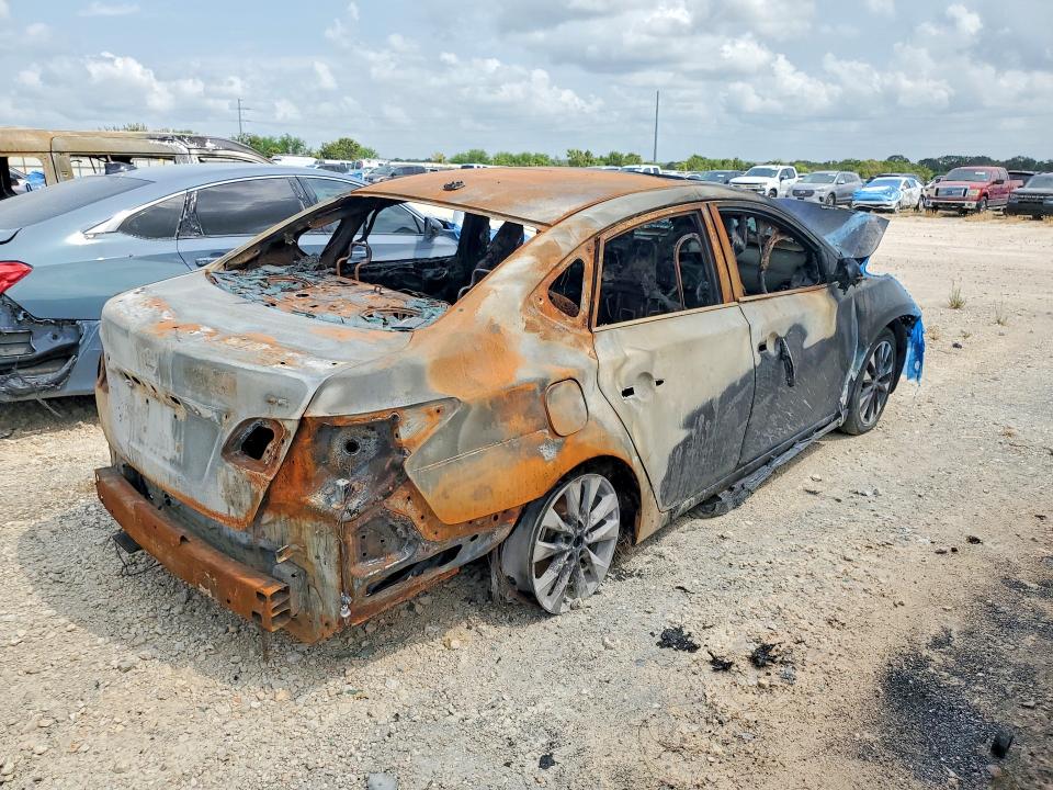 Photo 3 from auction – 2018 NISSAN SENTRA with VIN 3N1AB7APXJY331682
