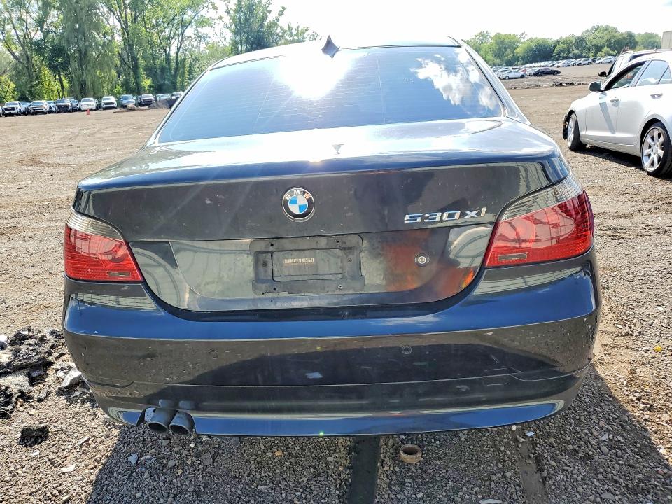 Photo 6 from auction – 2007 BMW 530 with VIN WBANF73587CU21863