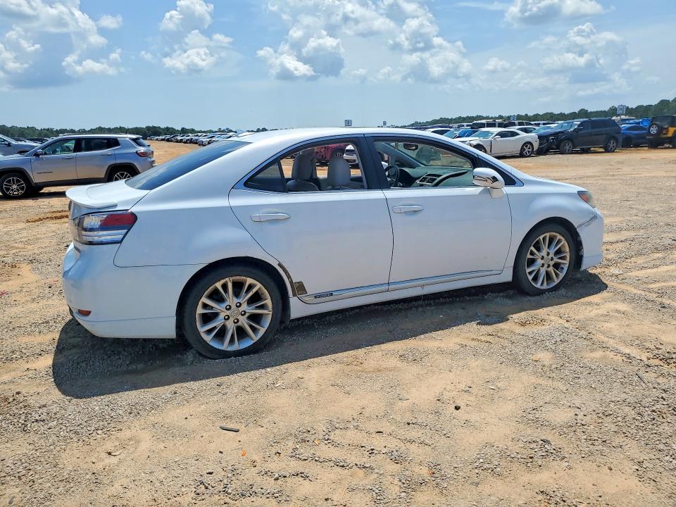 Photo 3 from auction – 2010 LEXUS HS with VIN JTHBB1BA9A2001344