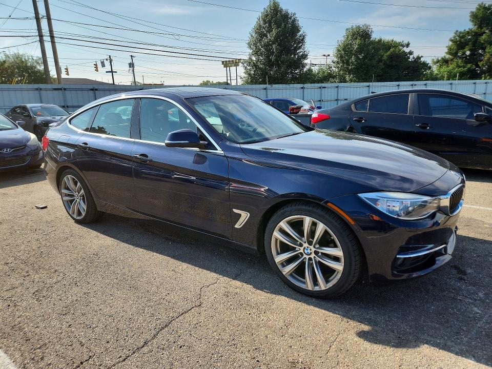 Photo 4 from auction – 2016 BMW 328 with VIN WBA8Z5C56GGS37278