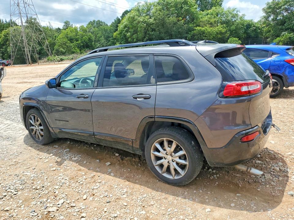 Photo 2 from auction – 2018 JEEP CHEROKEE with VIN 1C4PJLCB2JD605240